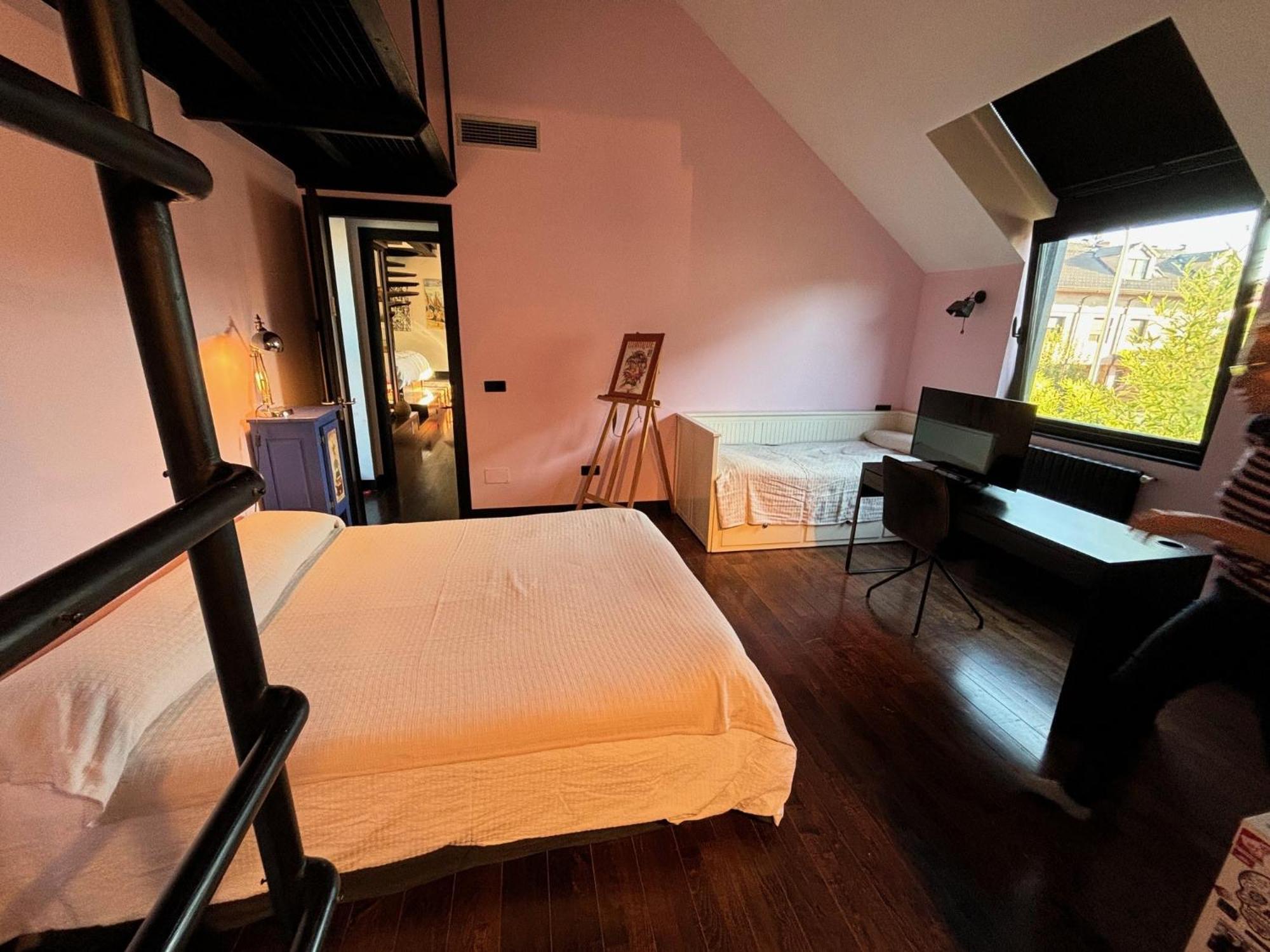 Estupenda Casa Compartida De Arquitecto! Vakantiehuis Madrid